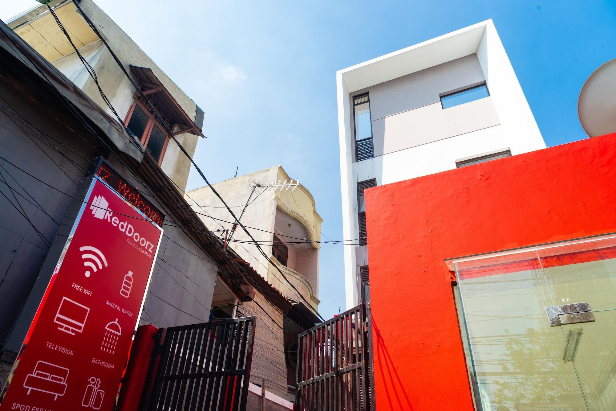 RedDoorz Plus @ Sawah Besar Dżakarta Zewnętrze zdjęcie